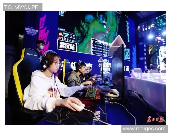 对话周丽：深入探讨她在英雄联盟职业生涯中的成长与挑战